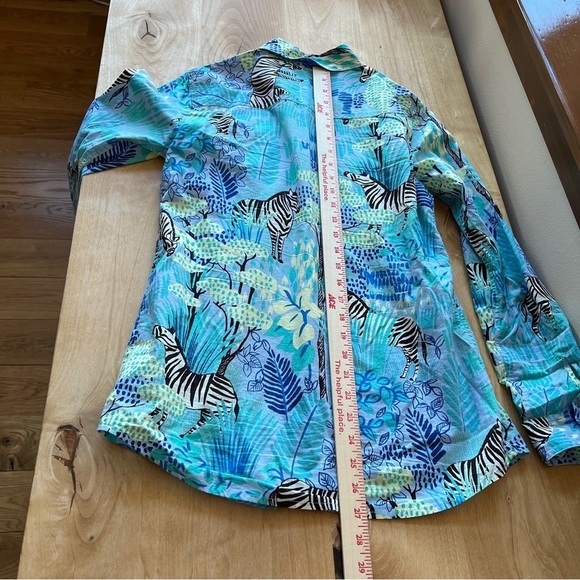 SOLD J MCLAUGHLIN LOIS SHIRT S BLUE GREEN GIRAFFE WHIMSY CASUAL COLORFUL STRETCH - Picture 10 of 12